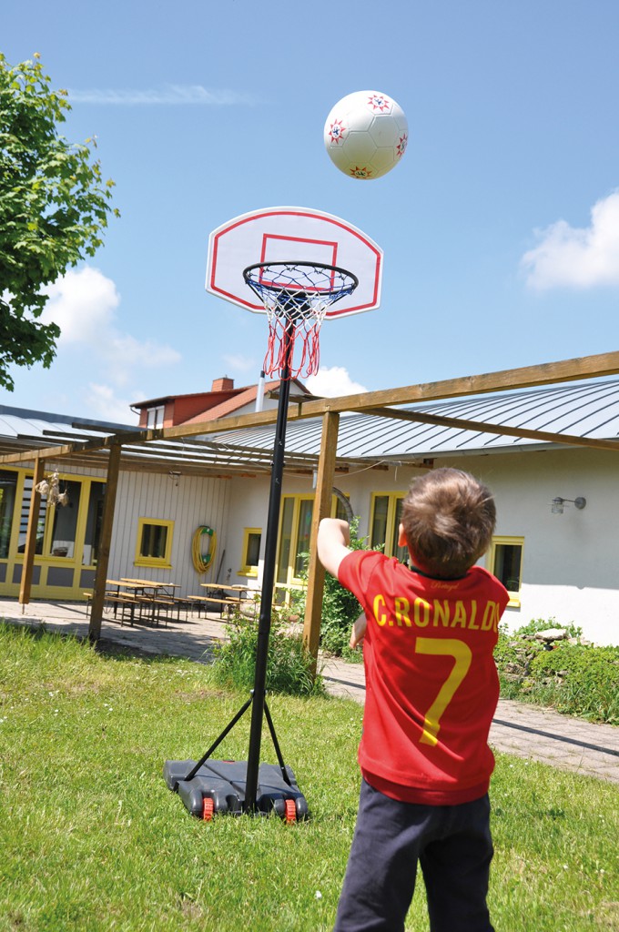 Mobiler Basketballständer EDUPLAY Basketball spielen Korb Reaktion